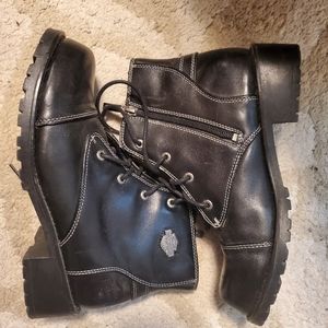 Ladies Lace Up Boot Sz 8